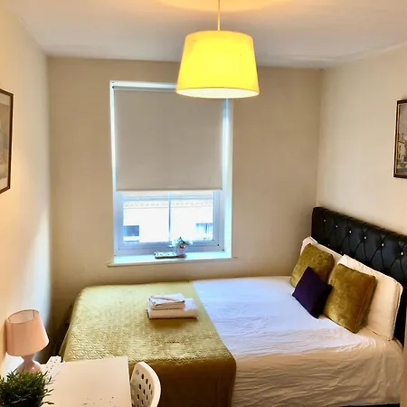 Metropolitan Coziness Private Bedrooms In Euston Station 161